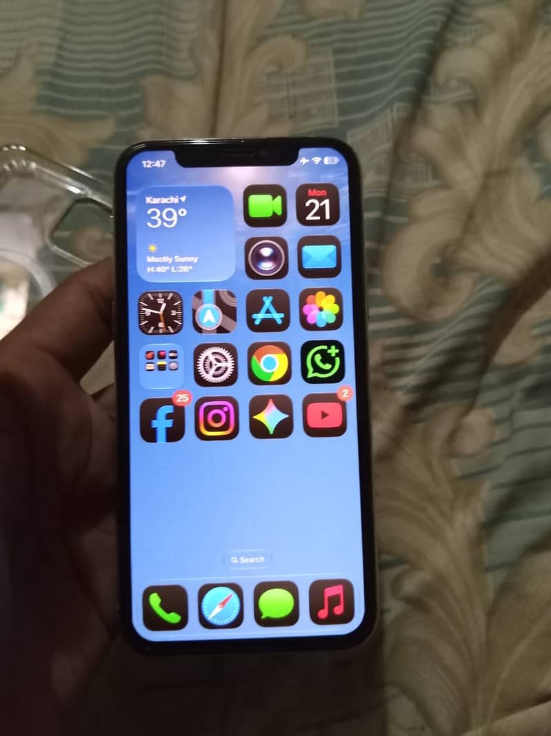Apple iPhone 11 Pro 6