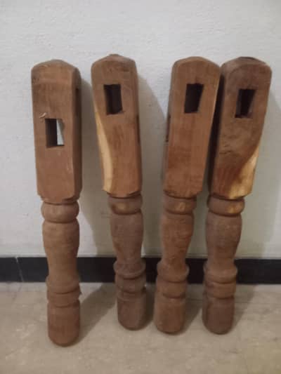 Unused, Kaly Toot ky Charpai ke Paye (4 Pcs Set)