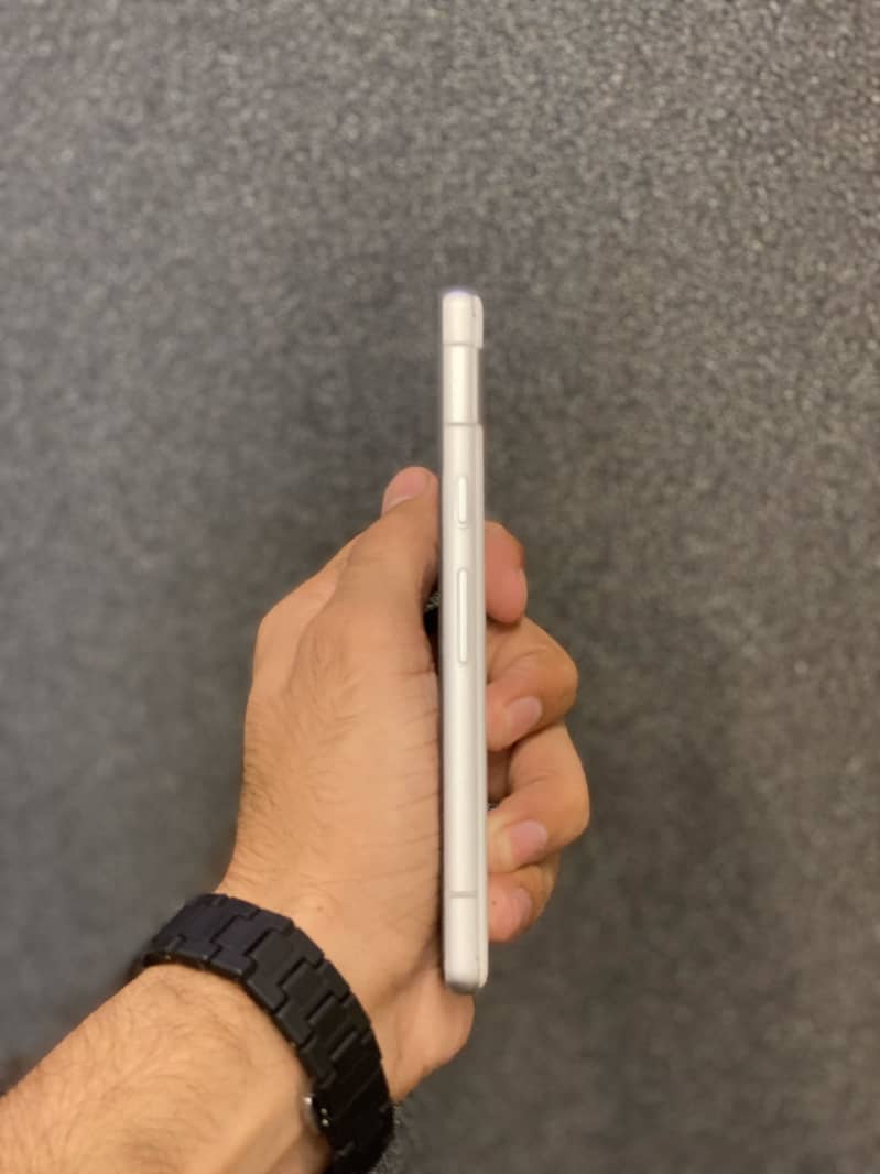 Google Pixel 7a 2