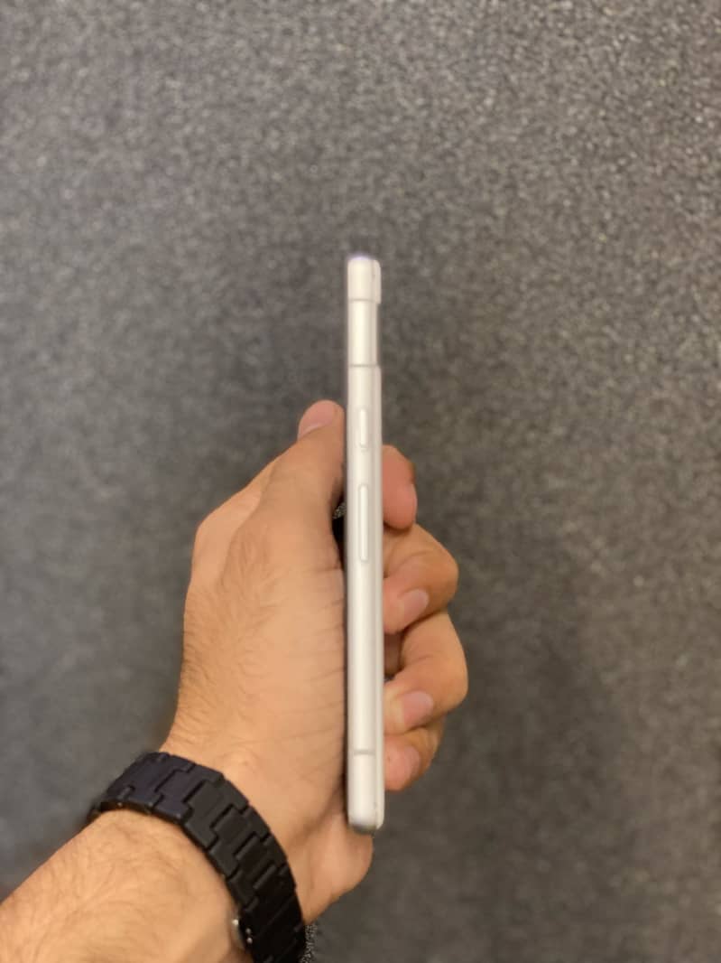 Google Pixel 7a 3