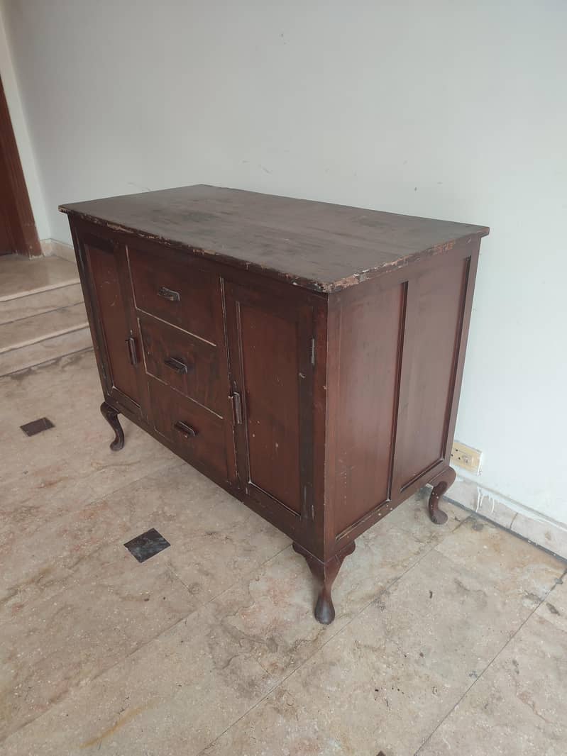 ANTIQUE SIDEBOARD 4