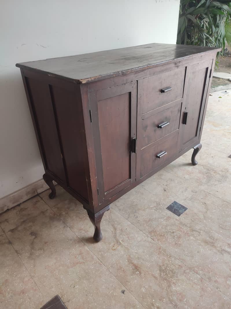 ANTIQUE SIDEBOARD 7