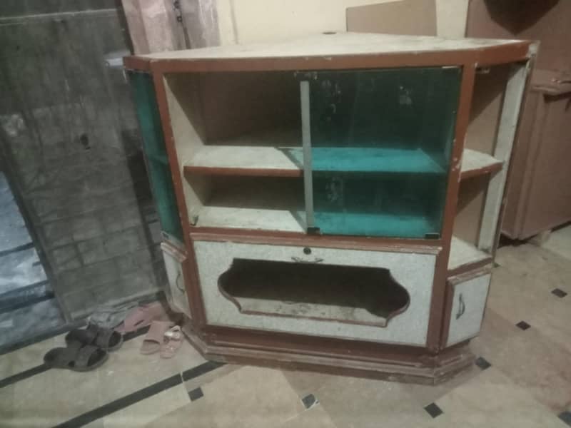 ایک عدد ٹی وی ریک 0