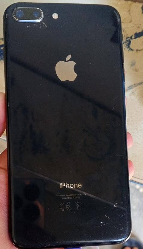 Apple iPhone 8 Plus 0