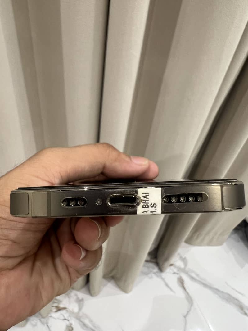 Apple iPhone 14 Pro 3