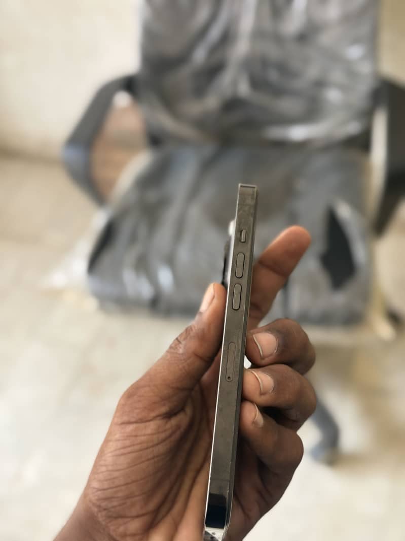 Apple iPhone 14 Pro 1