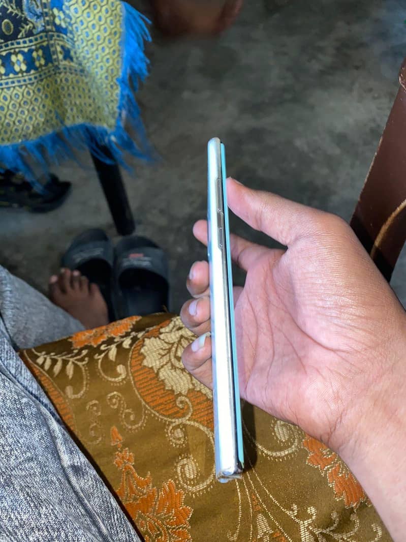 Samsung Mobile Note 10 Plus 5