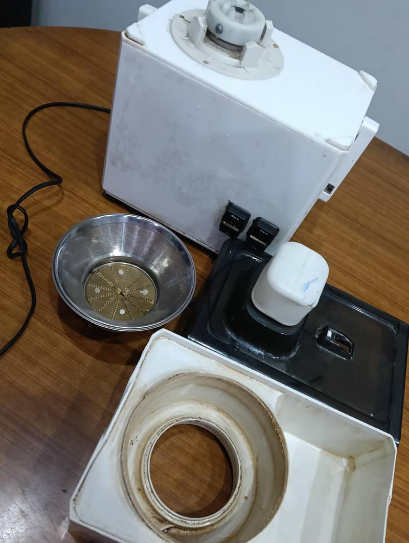 juicer machine 1
