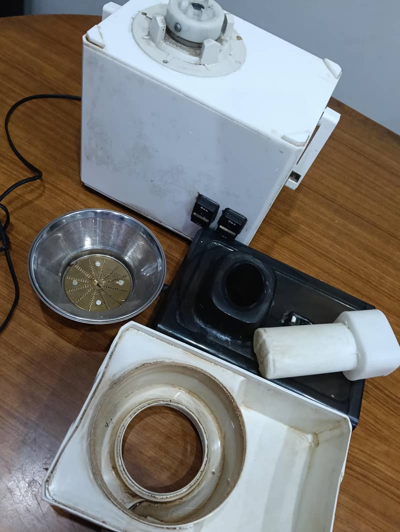 juicer machine 5