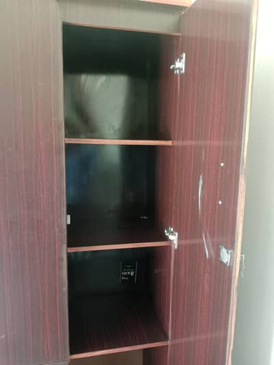 3 door wardrobe