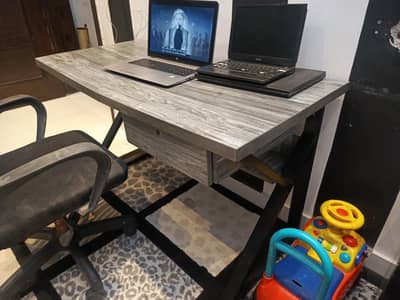Computer Table and Chair