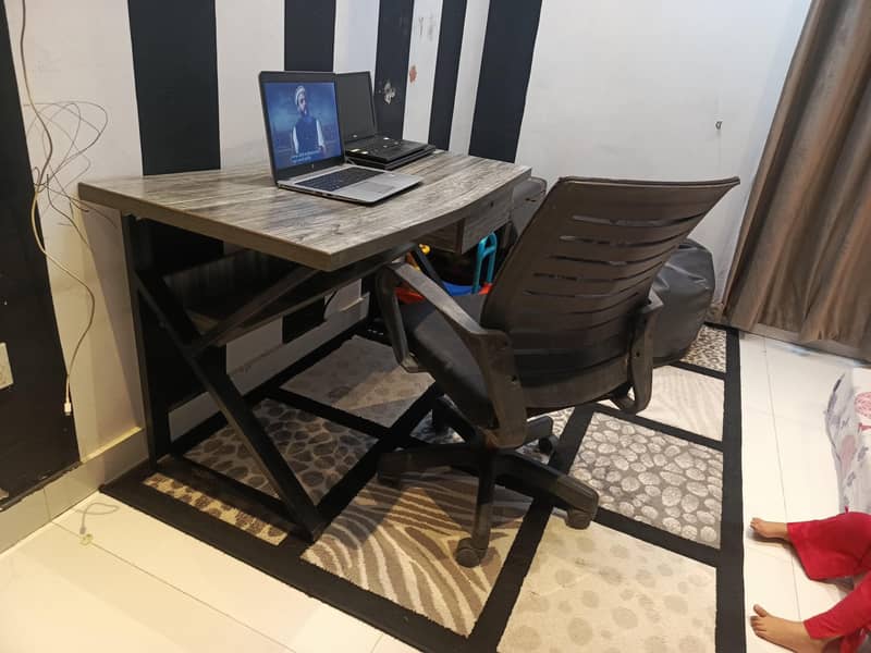 Computer Table and Chair 1