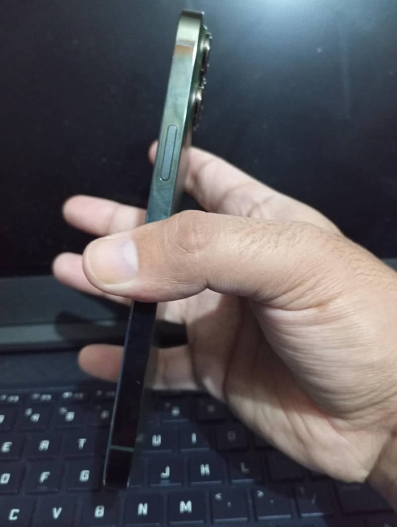 Apple iPhone 13 Pro Max 5