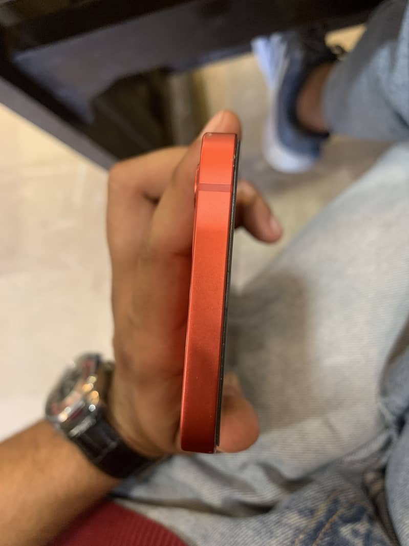 Apple iPhone 12 2