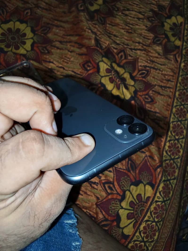 Apple iPhone 11 5