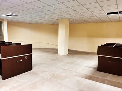 1300 Sqft Well Maintained Office Real Pics Main Boulevard Gulberg Reasonable Rent