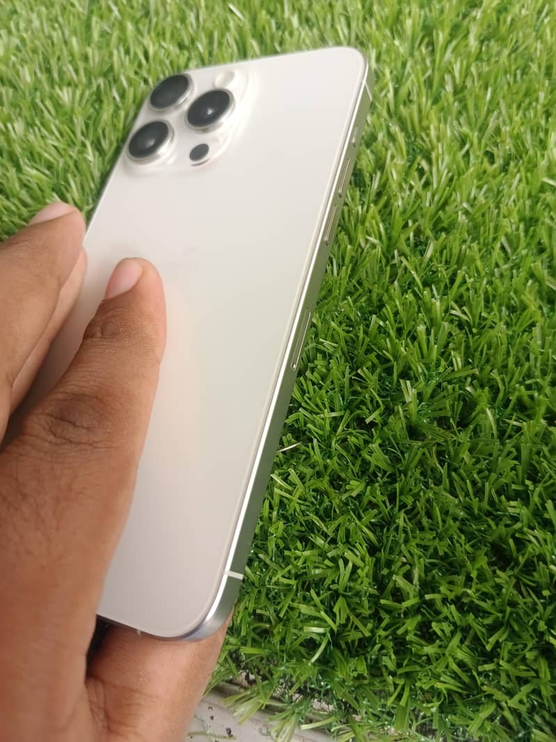 iphone 15 pro mx 3