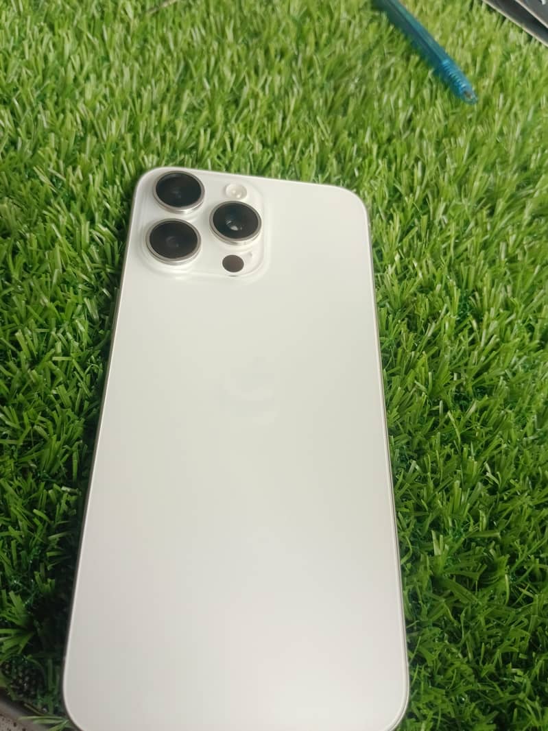 iphone 15 pro mx 4