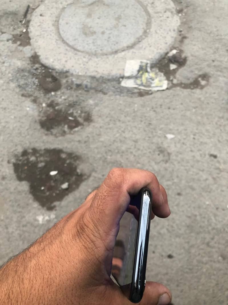 Apple iPhone X 2