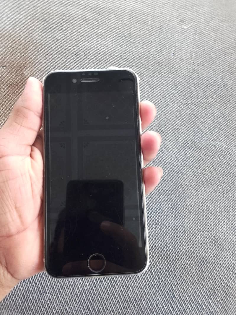 Apple iPhone SE 4