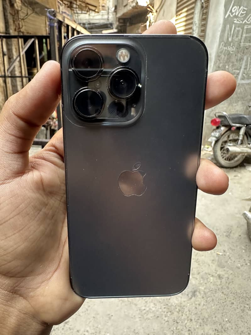 Apple iPhone 13 Pro 4