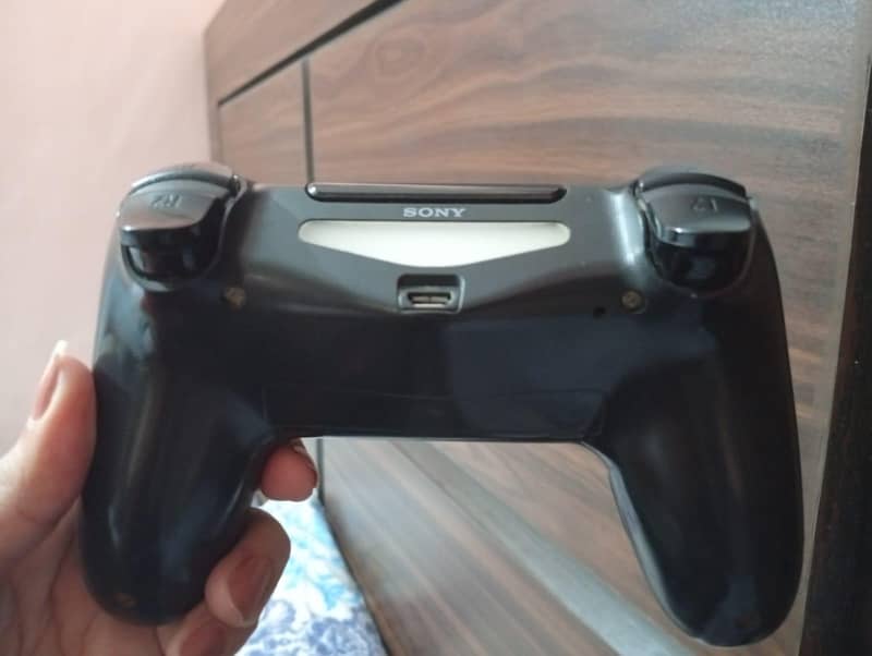 1 peace controller 3