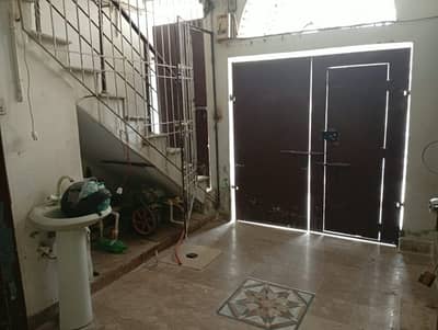 80 SQ. YARDS G+4 LEASE HOUSE FOR SALE Gulshan-e-Monir