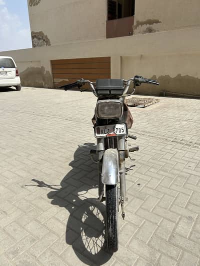 Crown 125