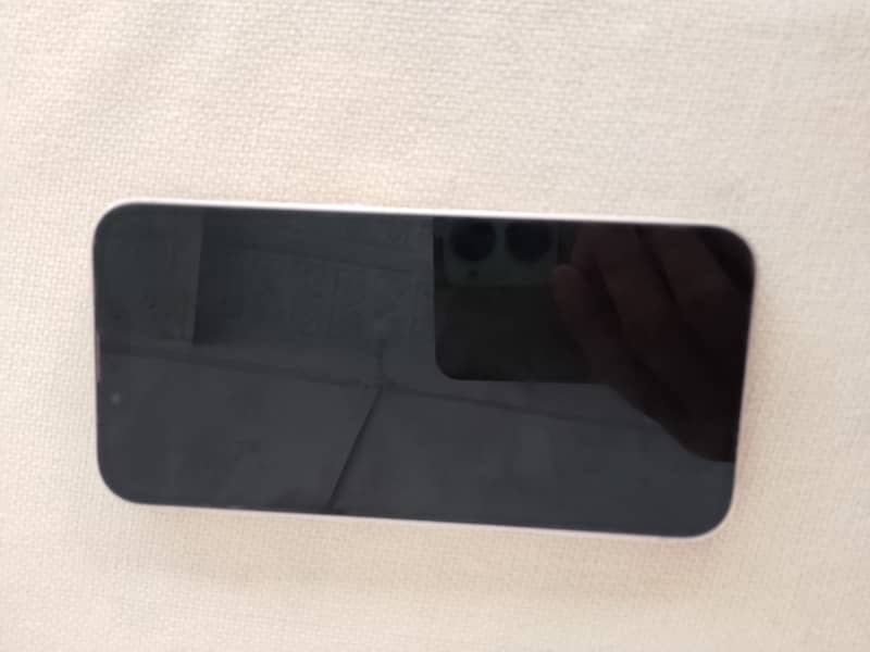 Apple iPhone 13 3