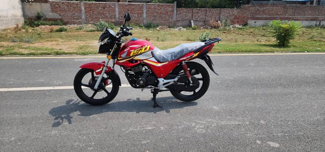 Honda cb150F