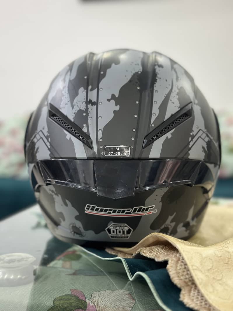 Helmet 0