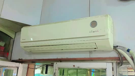 GREE AC 1.5 TON