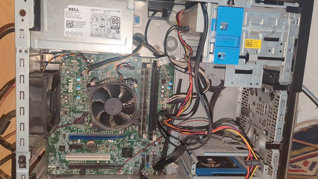 Dell i5 4th generation tower computer complete working set. 2