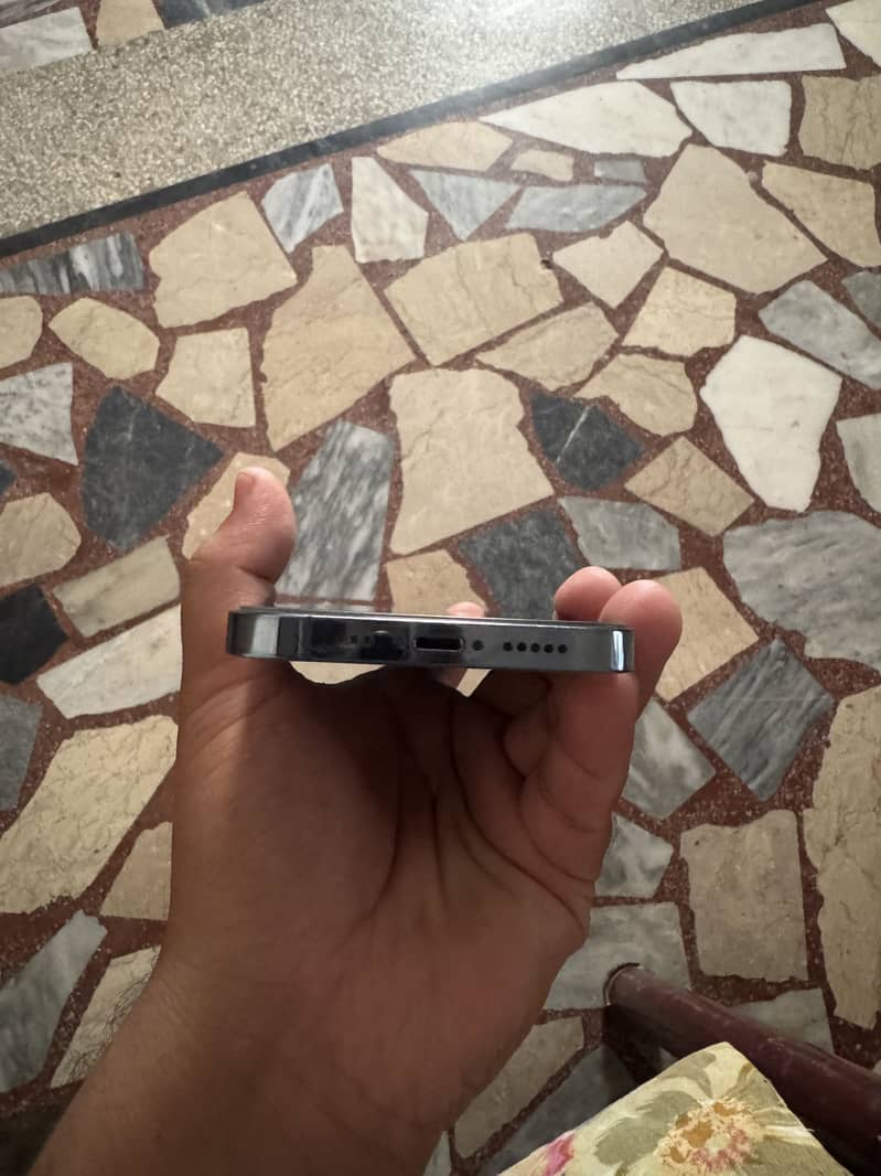 Apple iPhone 13 Pro 3
