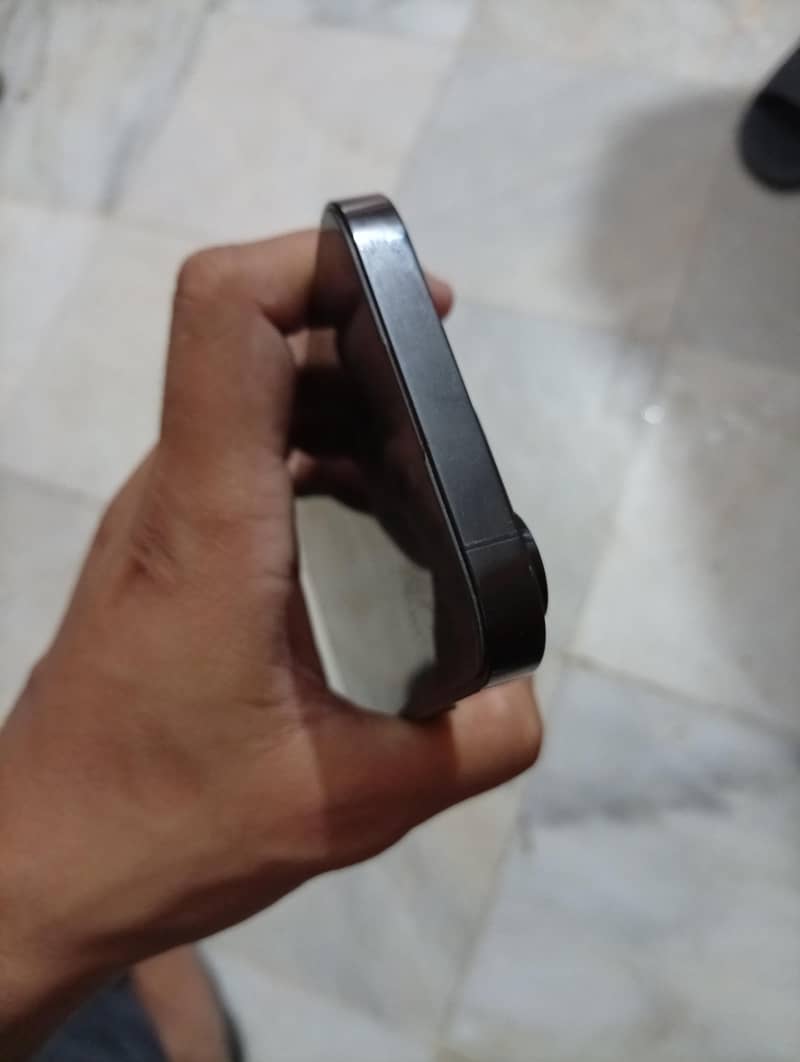 Apple iPhone 14 Pro 3
