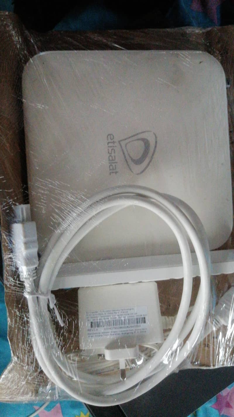 Etisalat android tv box version 9 0