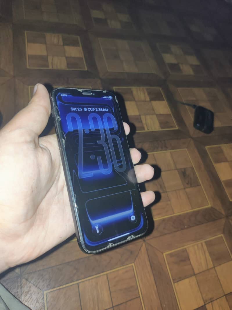 Apple iPhone 11 Pro 3