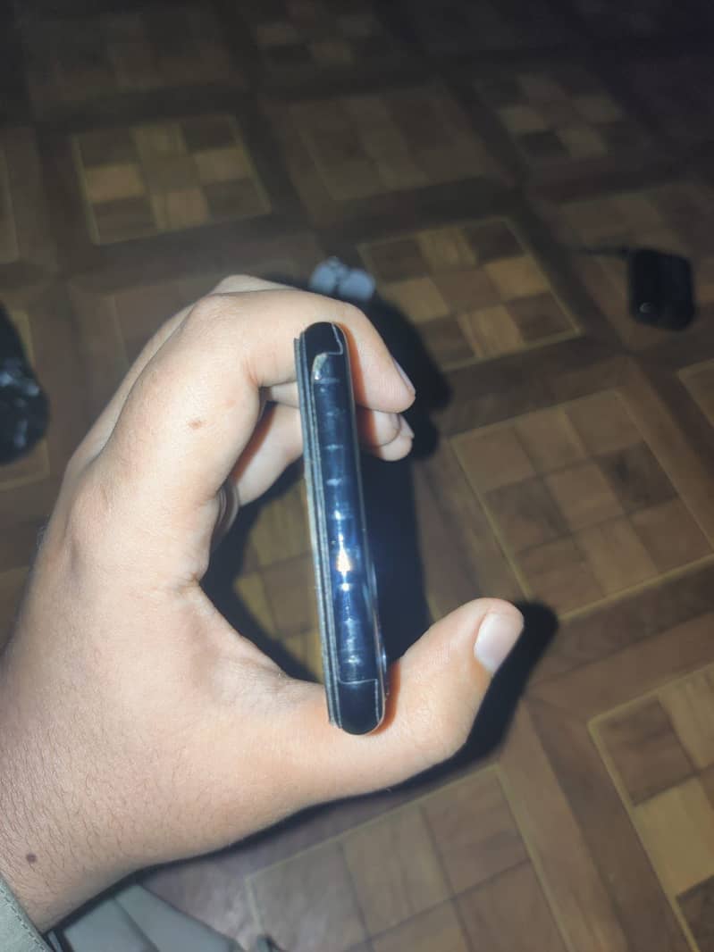Apple iPhone 11 Pro 5