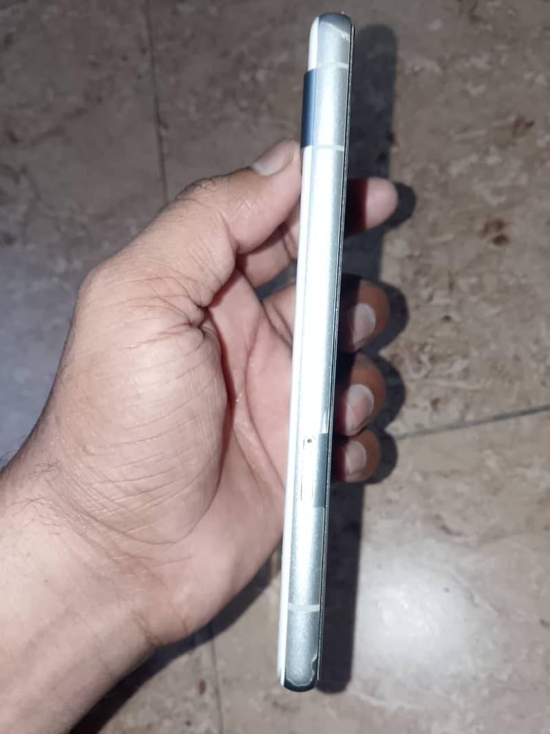 Google Pixel 7a 2