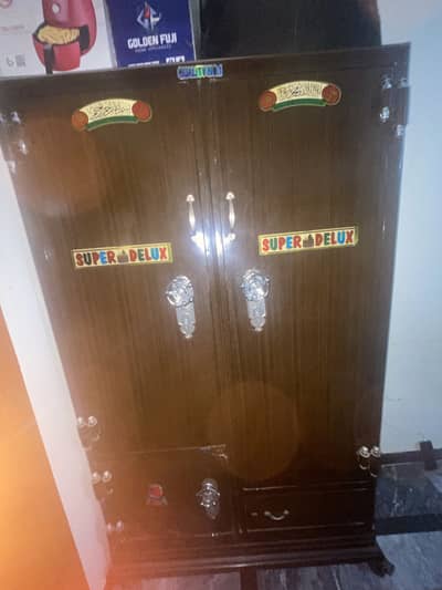 Wardrobe made up of metal