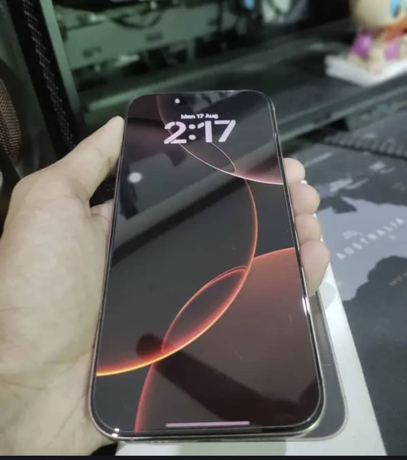 Apple iPhone 16 Pro Max 1