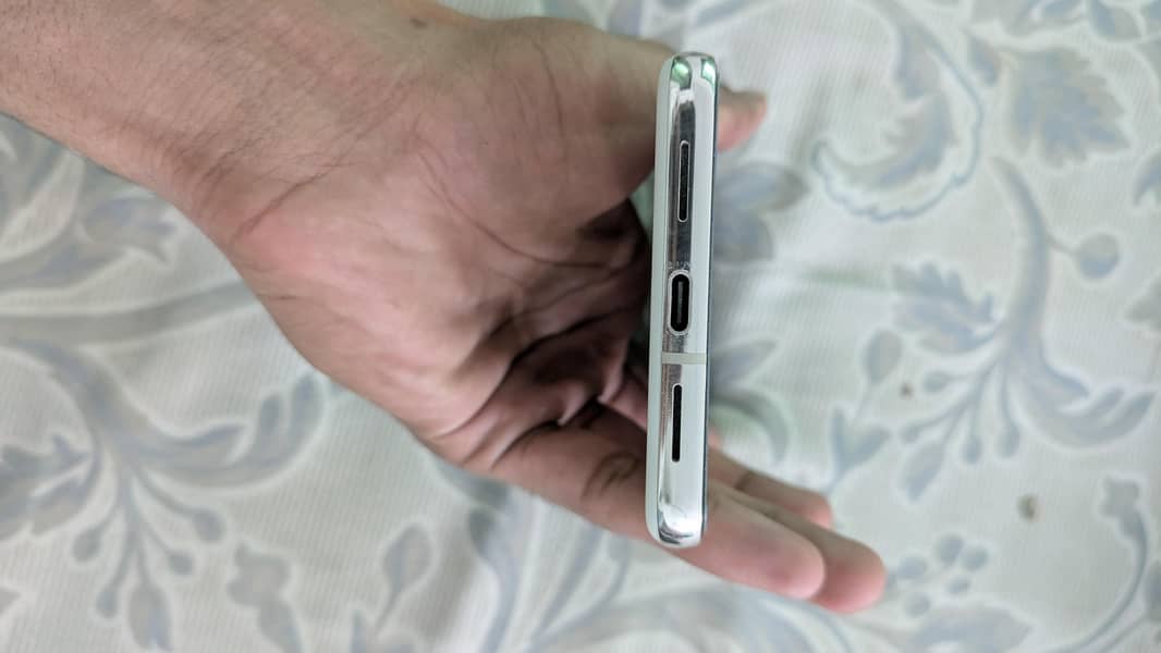 Google Pixel 8 Pro 3