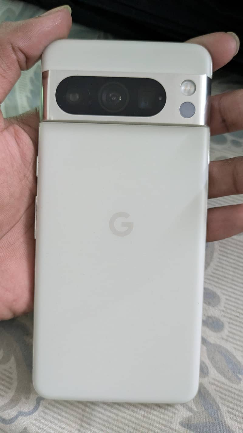 Google Pixel 8 Pro 6