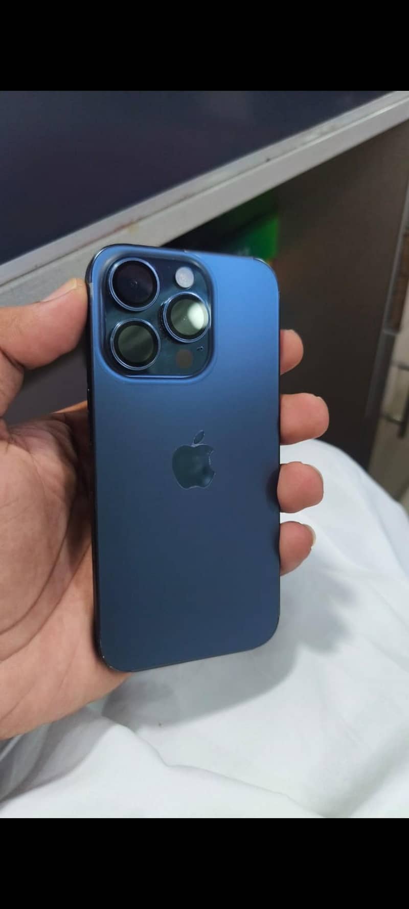 Apple iPhone 15 Pro 0