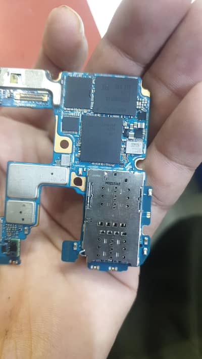 mobile  ON motherboard available