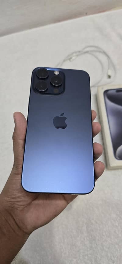 iPhone 15 Pro Max — JV | Factory locked | 95% battery