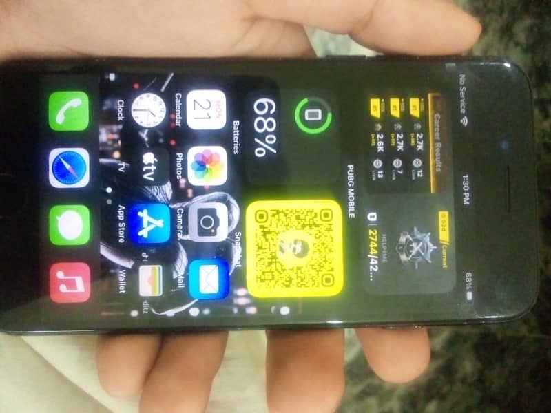 Apple iPhone 7 3