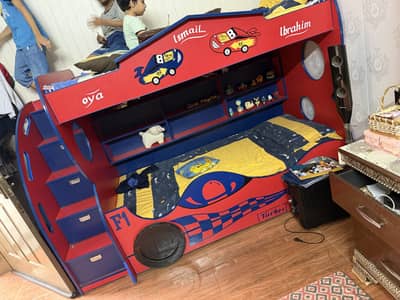 Kids boys bed for 3 Sigal mattress space