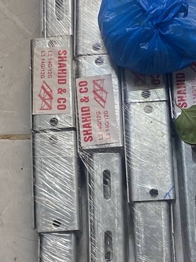 4 solar stands for 8 solar plate set