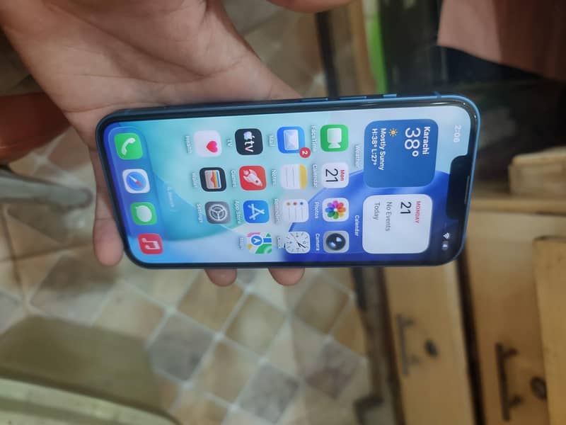 Apple iPhone 13 3